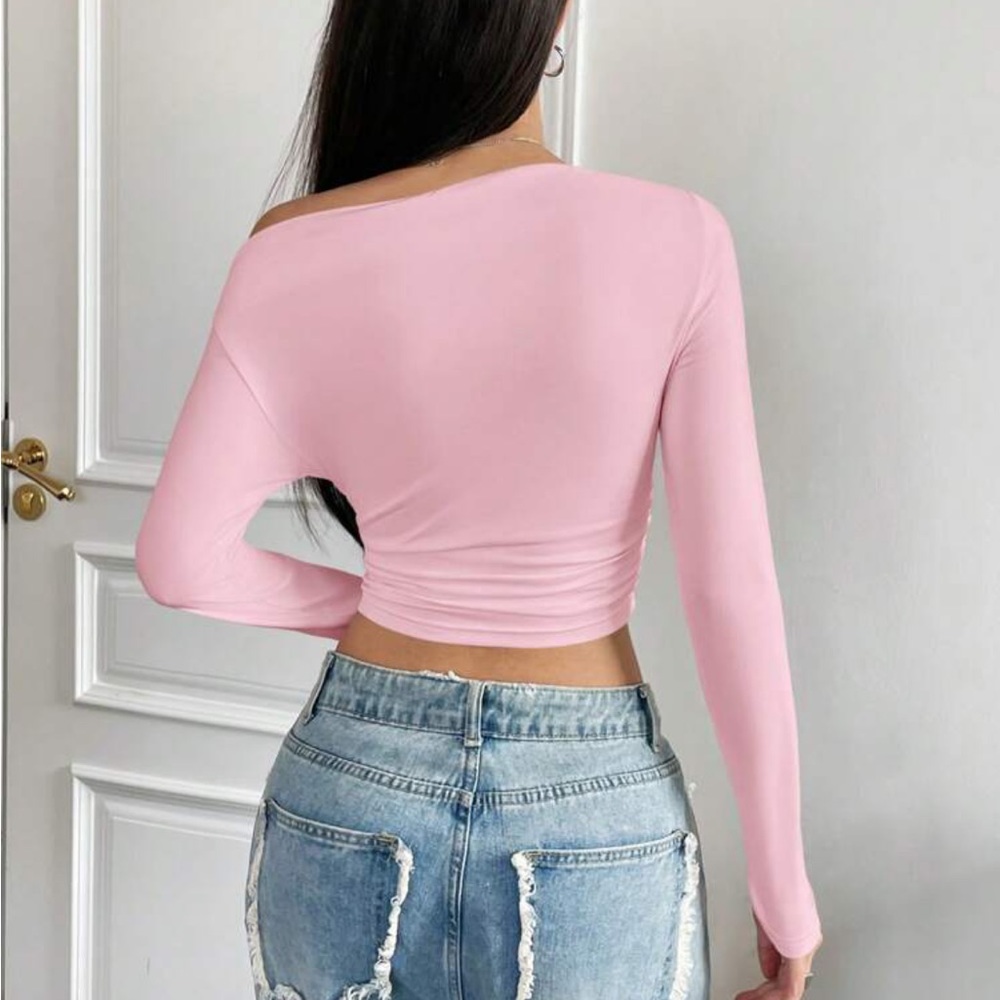 Asymmetrical Crop Top ❤️ - Picture 2 of 3